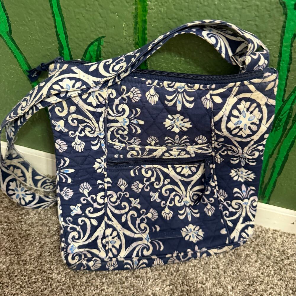 Vera Bradley shoulder bag blue colorful bohemian summer